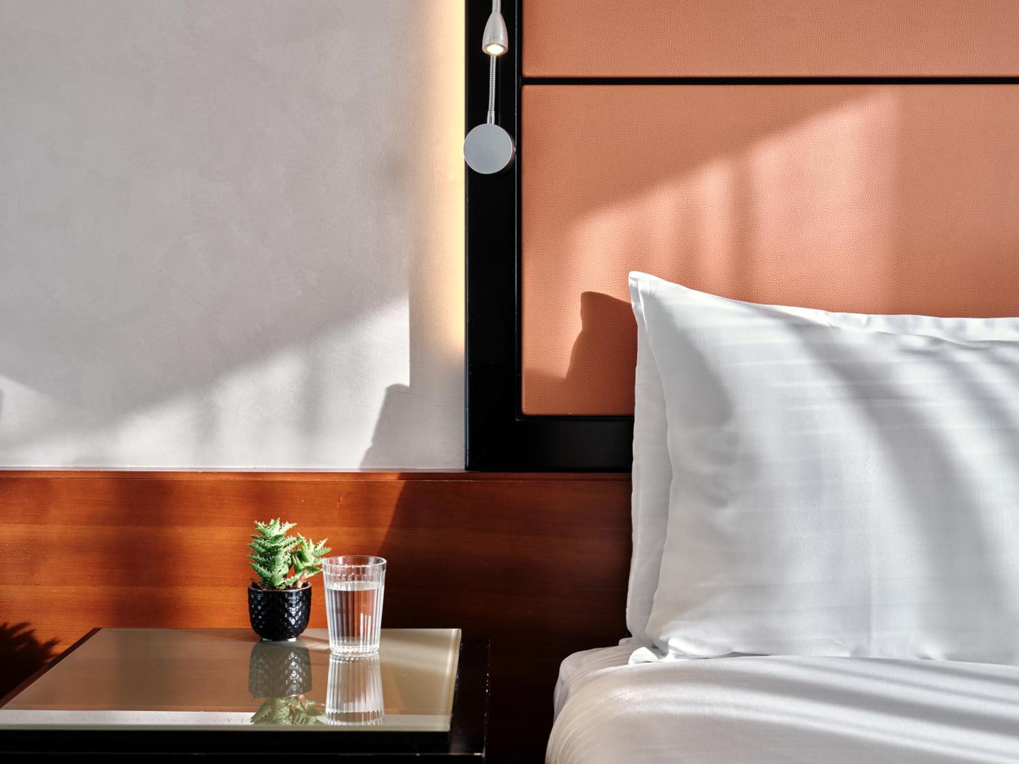 คราวน์ พลาซา มิลาน มัลเปนซา แอร์พอร์ต Hotel คาเซ นูโอเว ภายนอก รูปภาพ