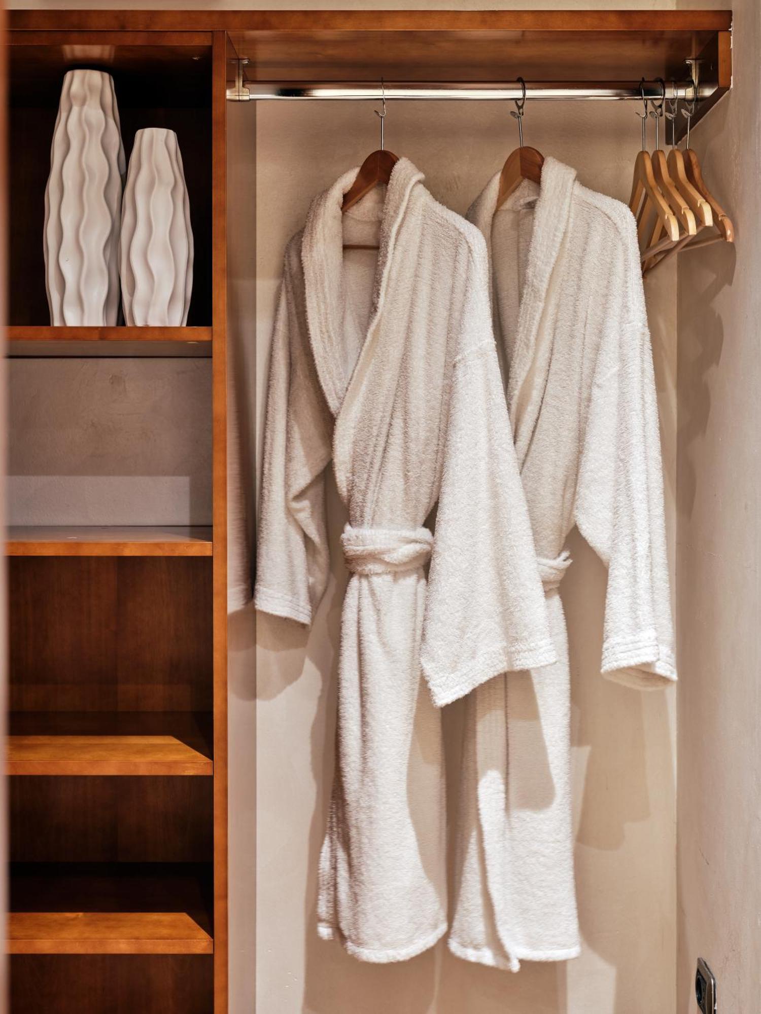 คราวน์ พลาซา มิลาน มัลเปนซา แอร์พอร์ต Hotel คาเซ นูโอเว ภายนอก รูปภาพ