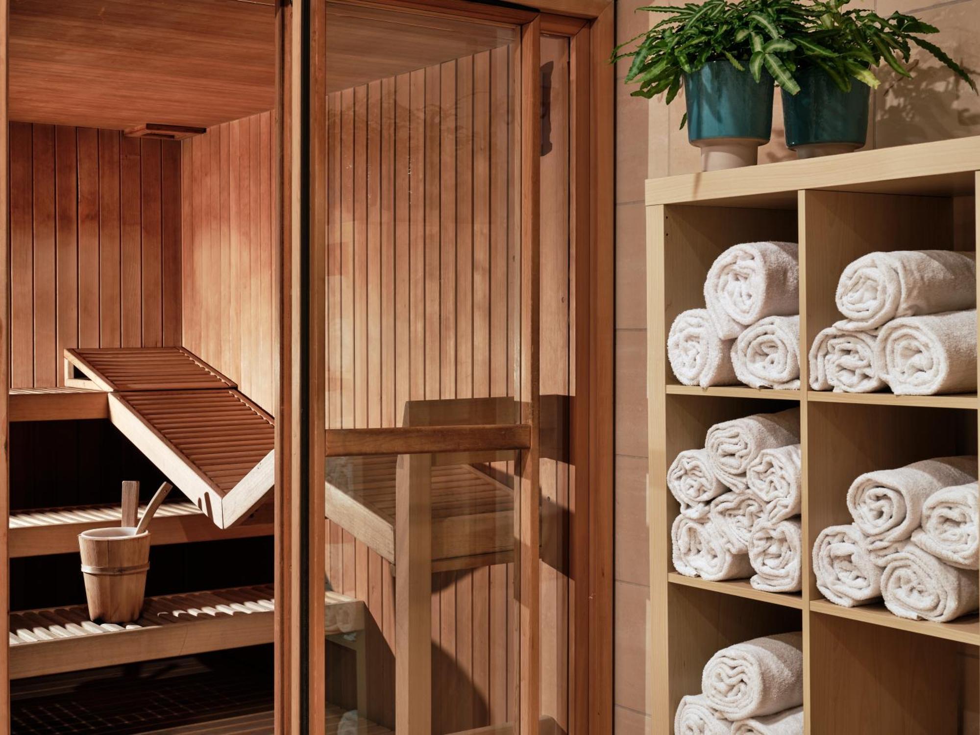 คราวน์ พลาซา มิลาน มัลเปนซา แอร์พอร์ต Hotel คาเซ นูโอเว ภายนอก รูปภาพ