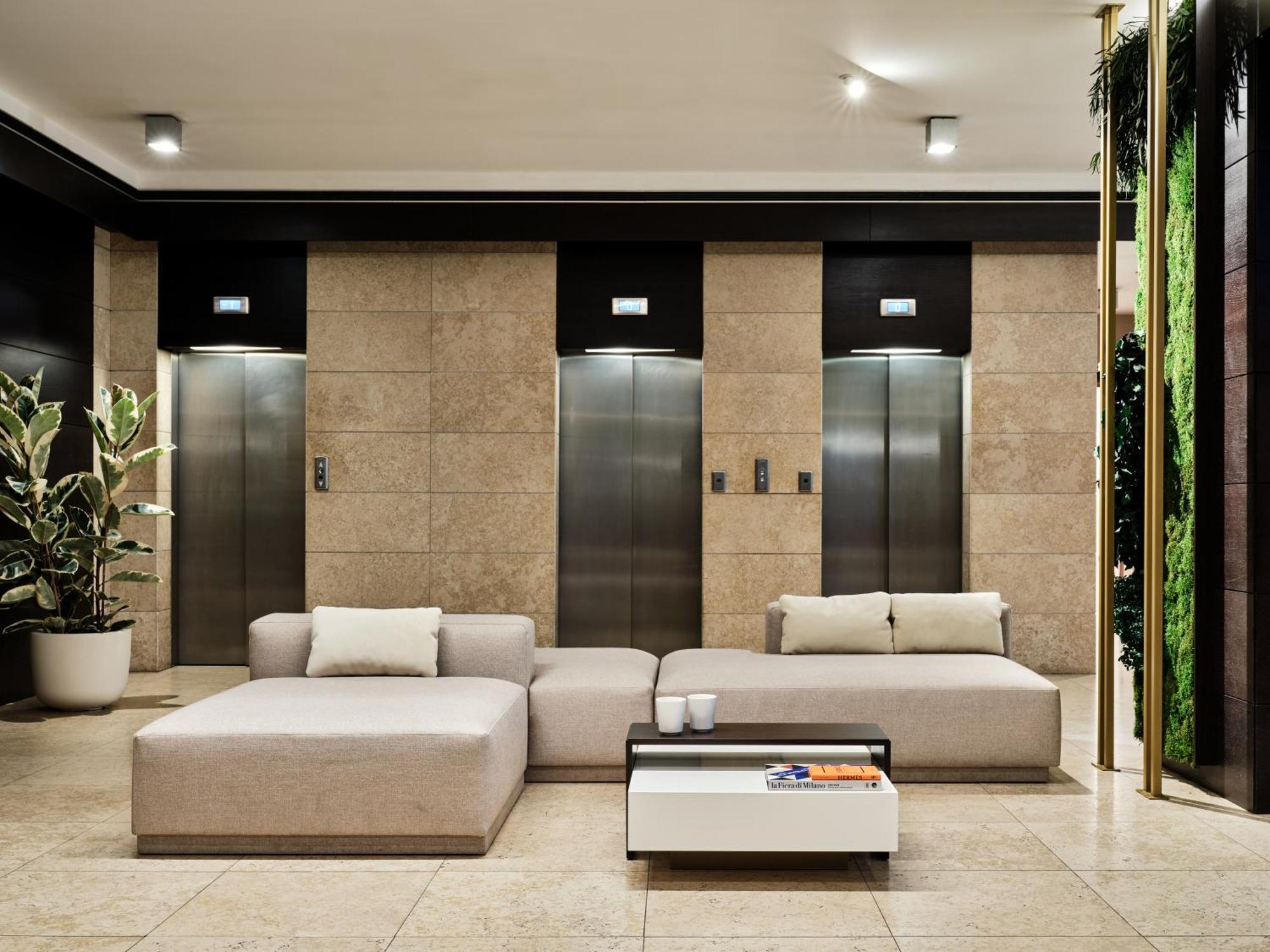 คราวน์ พลาซา มิลาน มัลเปนซา แอร์พอร์ต Hotel คาเซ นูโอเว ภายนอก รูปภาพ