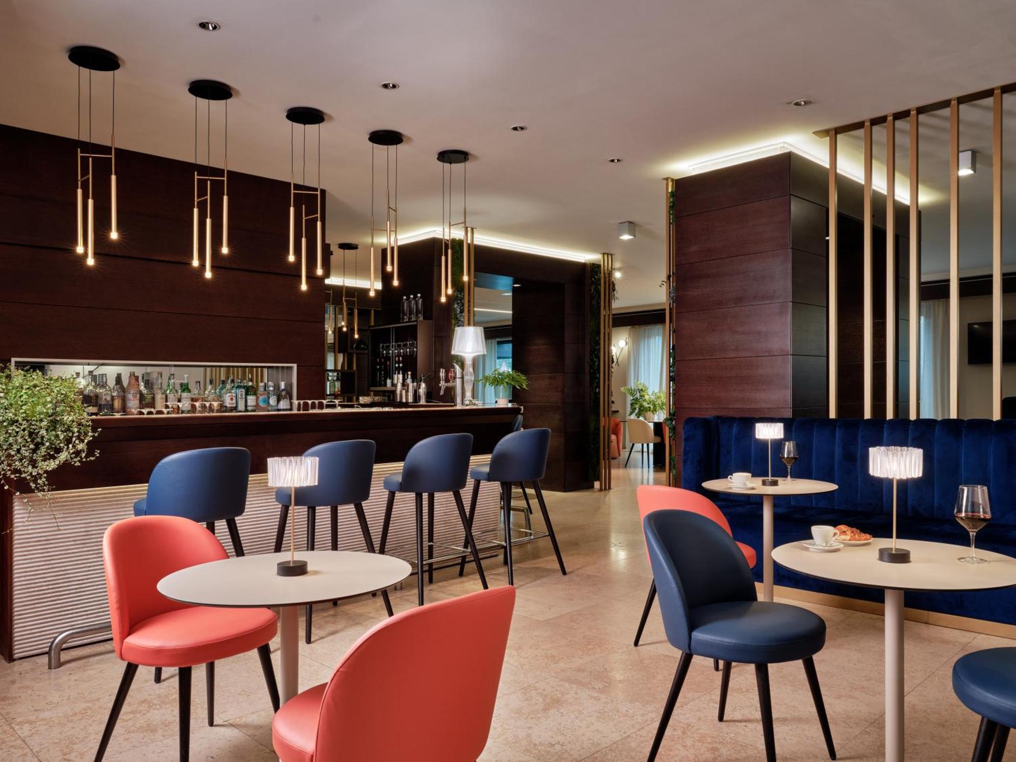 คราวน์ พลาซา มิลาน มัลเปนซา แอร์พอร์ต Hotel คาเซ นูโอเว ภายนอก รูปภาพ